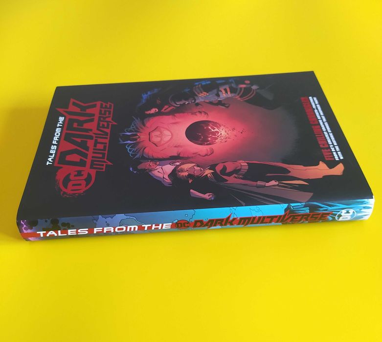 Livro DC Tales from the Dark Multiverse