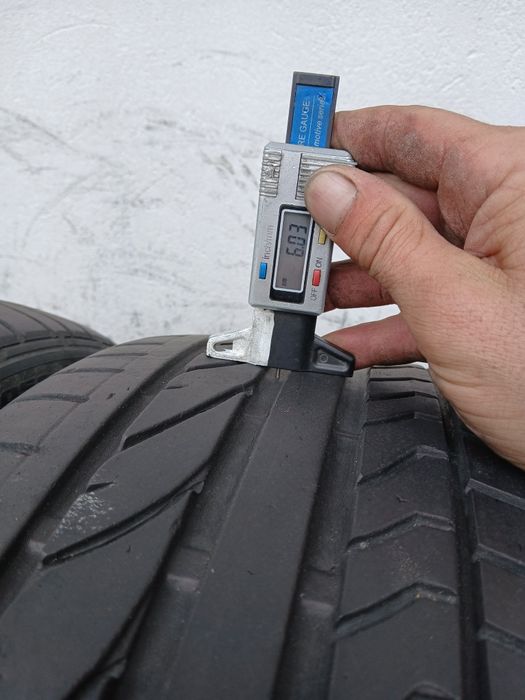 Шини Bridgestone 225 40 R 18 2шт Літо (615) Резина