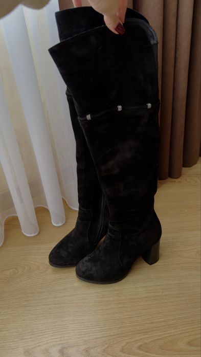 Ботфорди на підборах