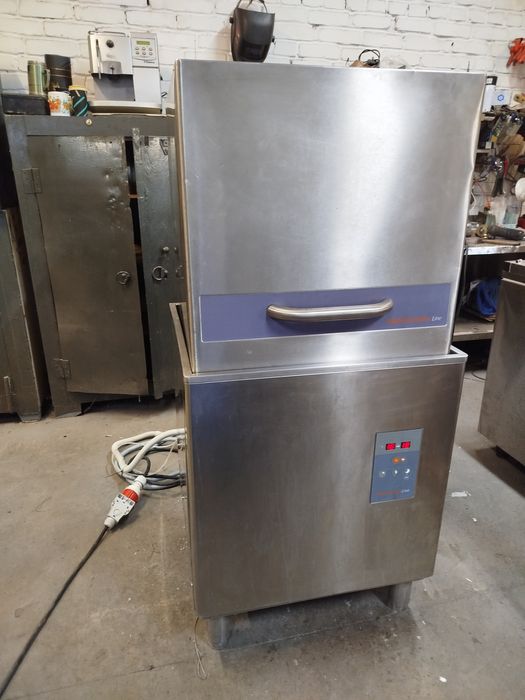 Професійна посудомийка Gastro Hero