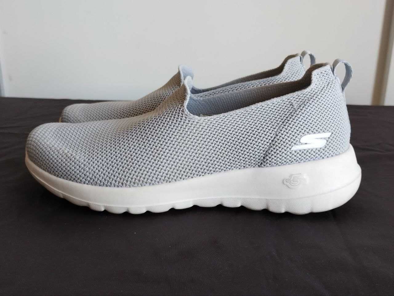 Сліпони  Skechers, стильні та  зручні