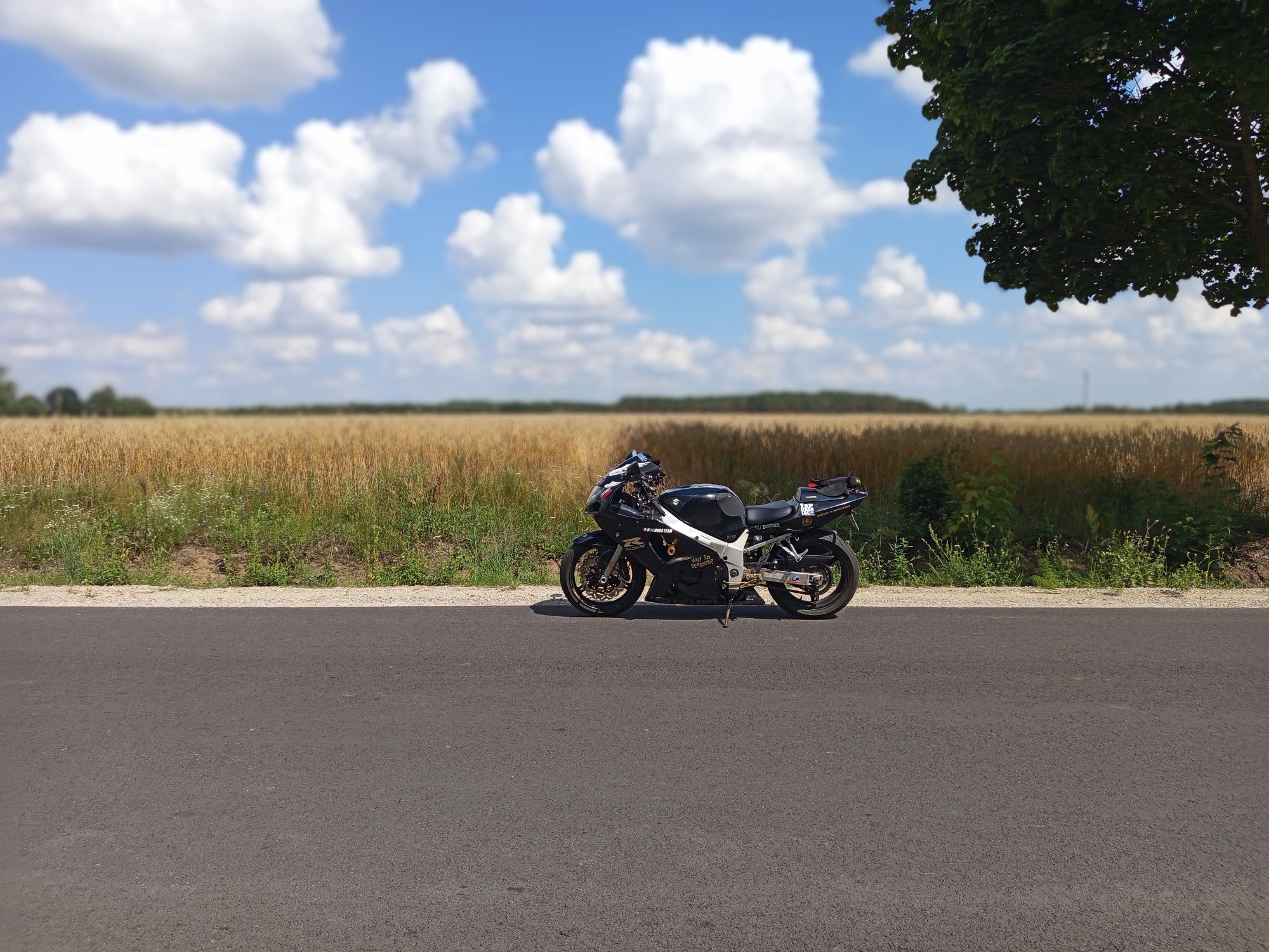 Sprzedam Suzuki GSX-R 750
