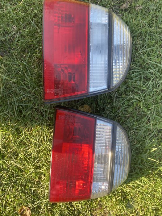 Продам задні фари