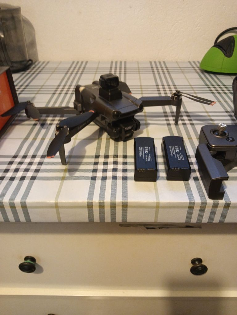AIR I Pro Drone. 2 baterie.