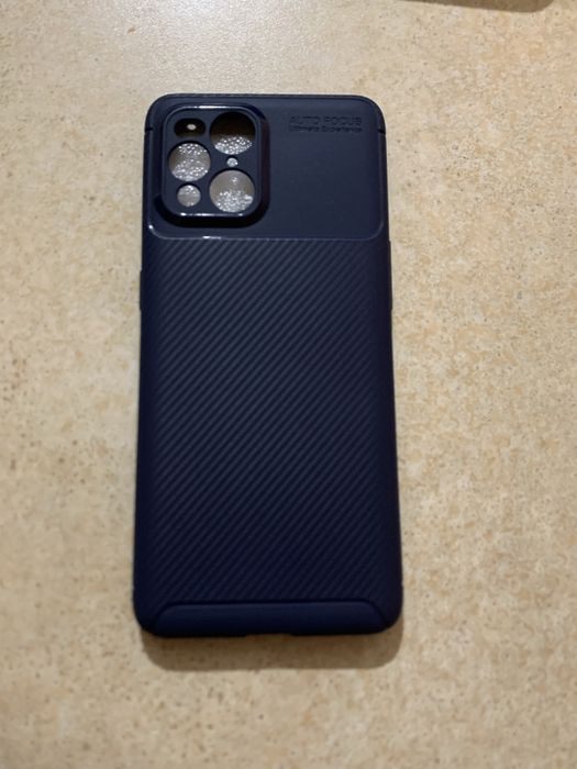 Продам чохли на телефон Oppo-Find-X3