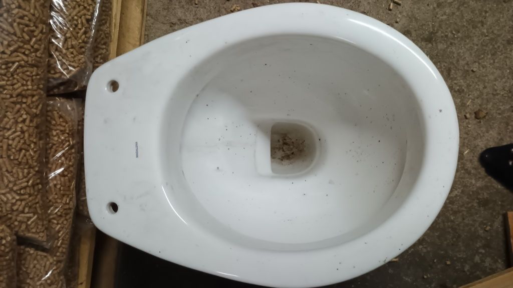 Sprzedam toaletę