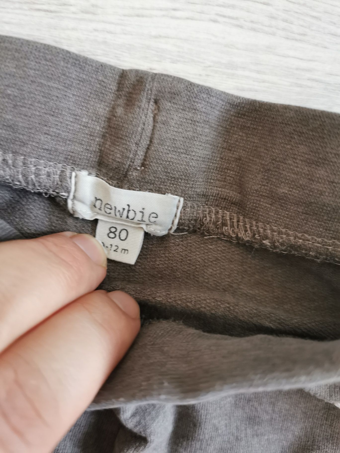 Spodnie dresowe z misiem newbie r.80