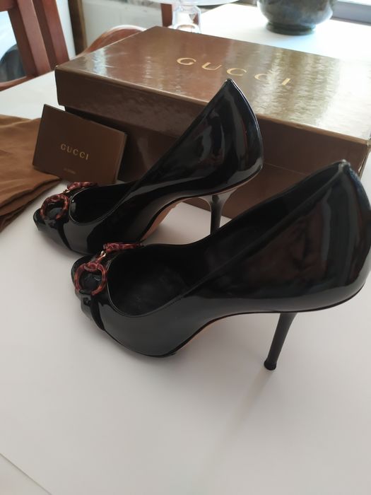 Maravilhosos sapatos Gucci 36