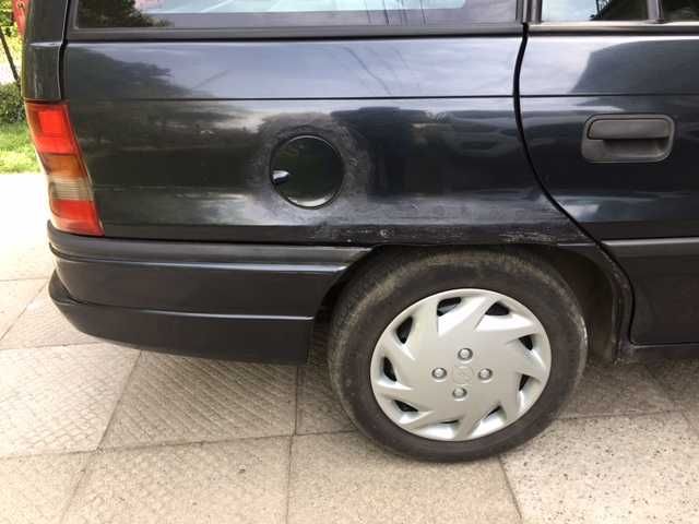 Sprzedam OPEL Astra F 1,6 kombi