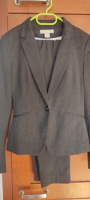 Damski komplet H&M 34 idealny na rozpoczęcie roku szkolnego