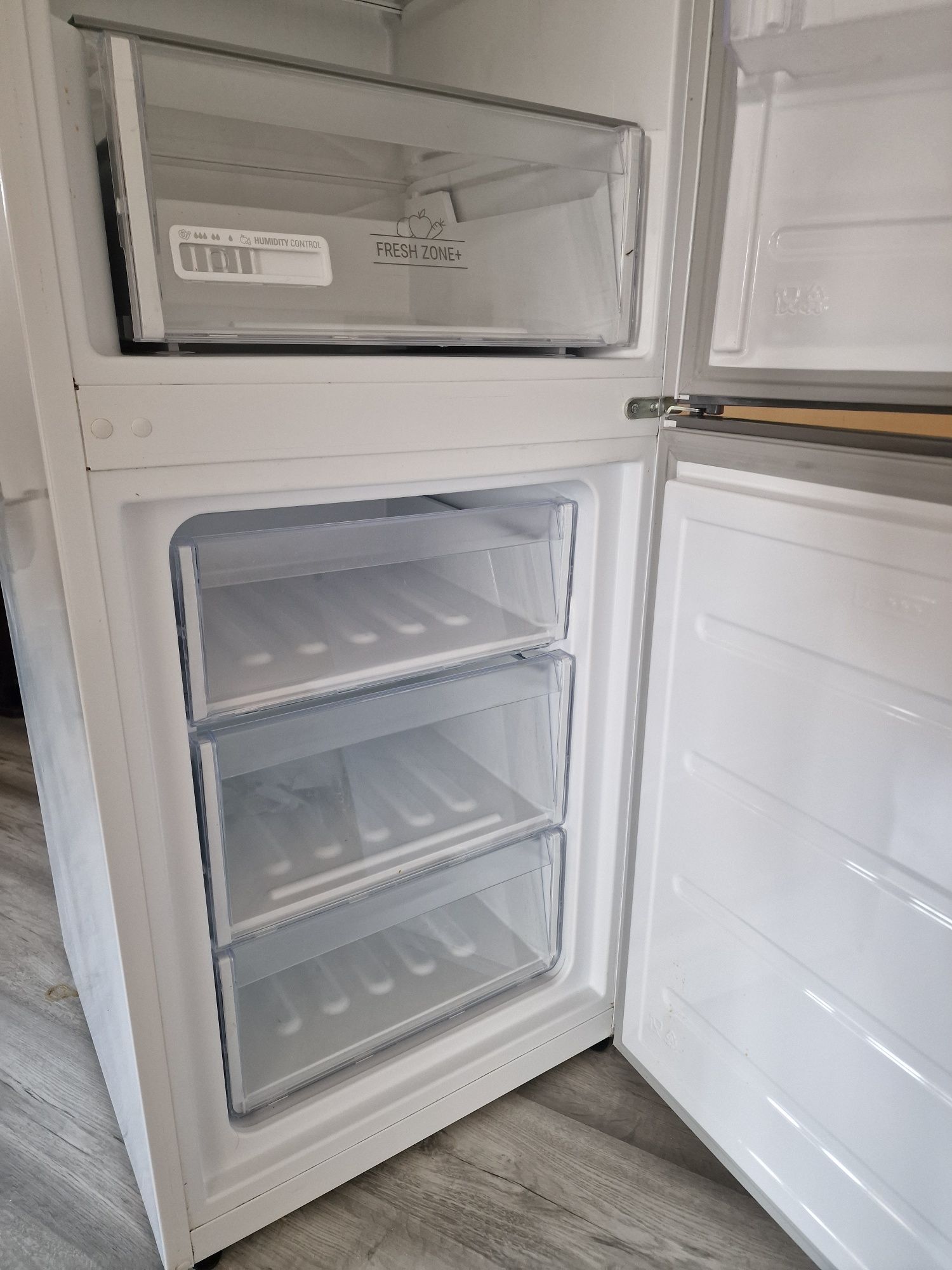 Frigorífico HOTPOINT ariston combinado