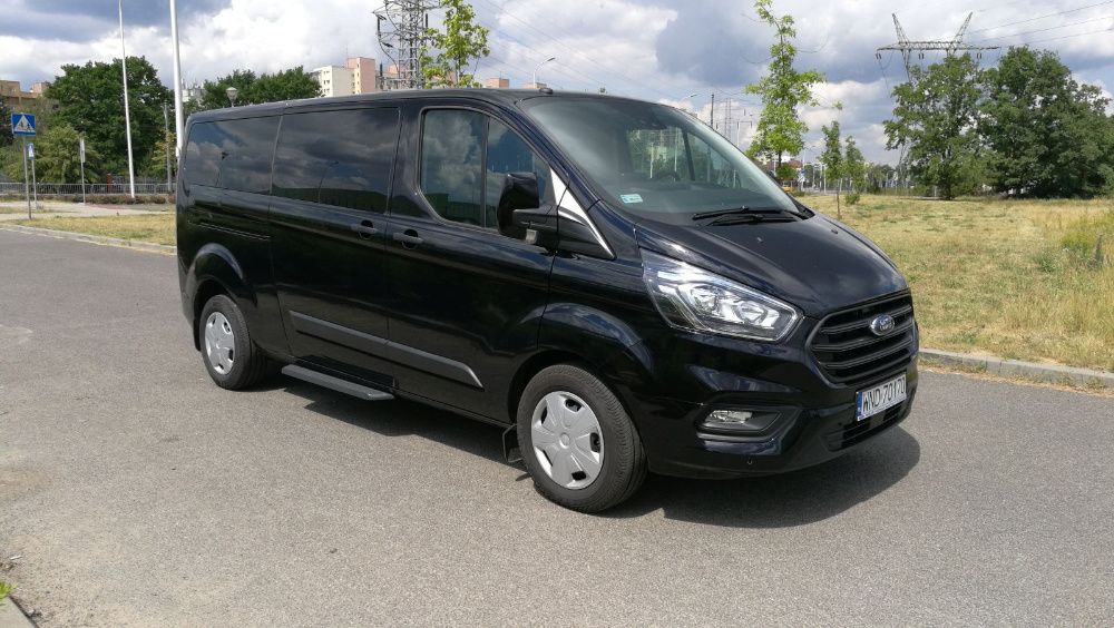 Wypożyczalnia wynajem busów busa z Ford Transit Custom AUTOMAT 8, 9 os