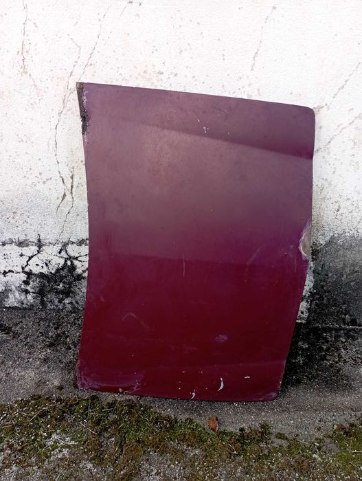 Capô + capô porta bagagem Peugeot 504 (para restauro). Ler descrição