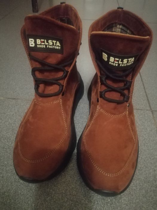 Ботинки из замши