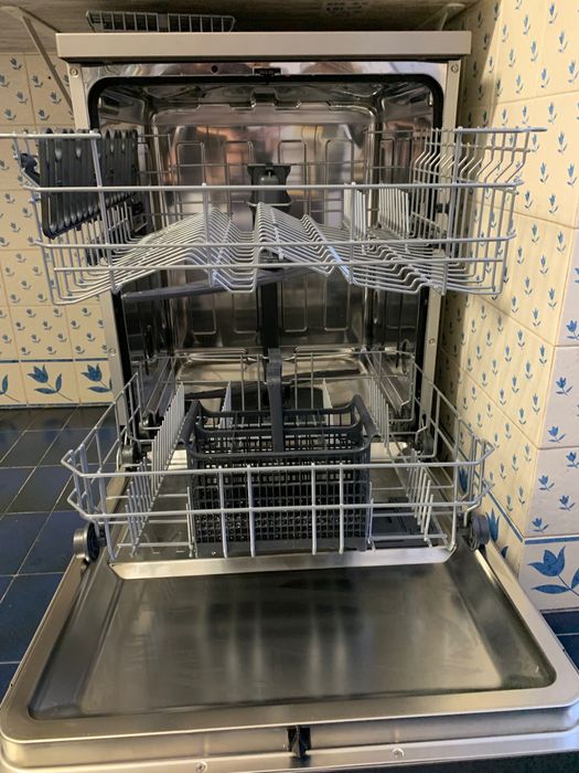 Maquina de lavar loiça - Candy Pro