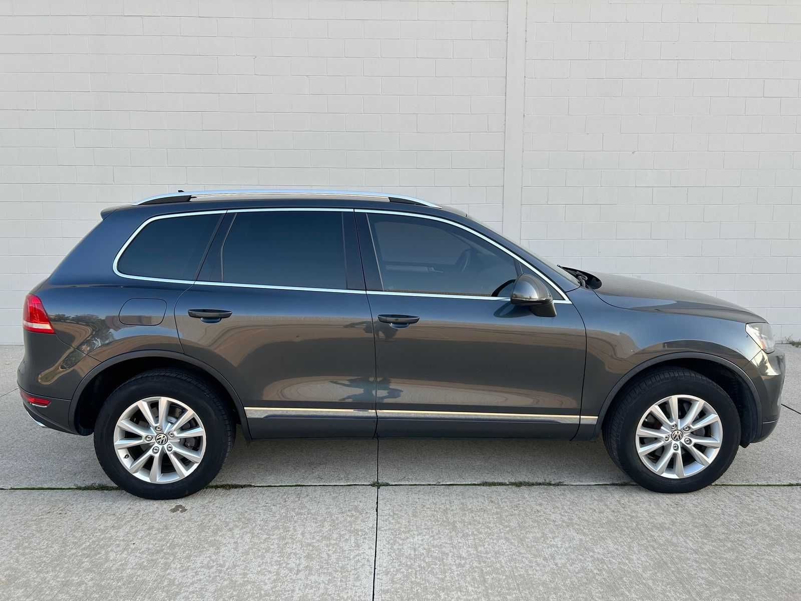 Volkswagen Touareg TDI 2013 року дизель