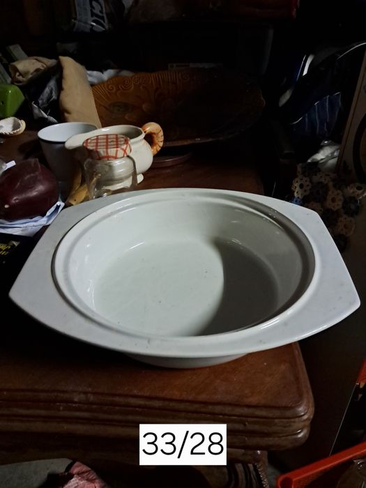 Prato grande em porcelana