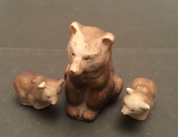 Керамические фигурки «Медведица с медвежатами»