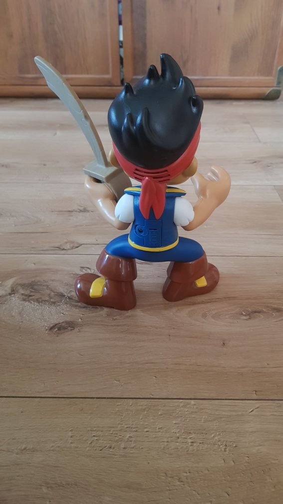 Mówiąca figurka Jake duża z bajki Jake i piraci z Nibylandii