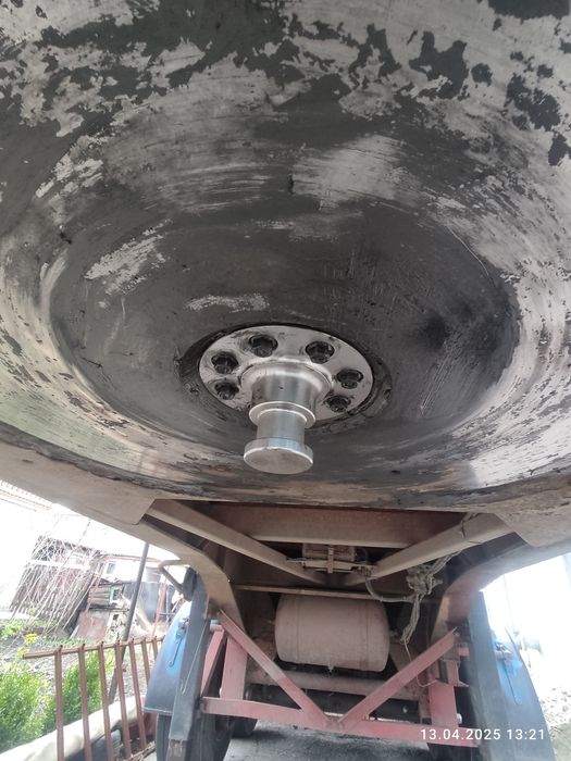 Продам самосвал.