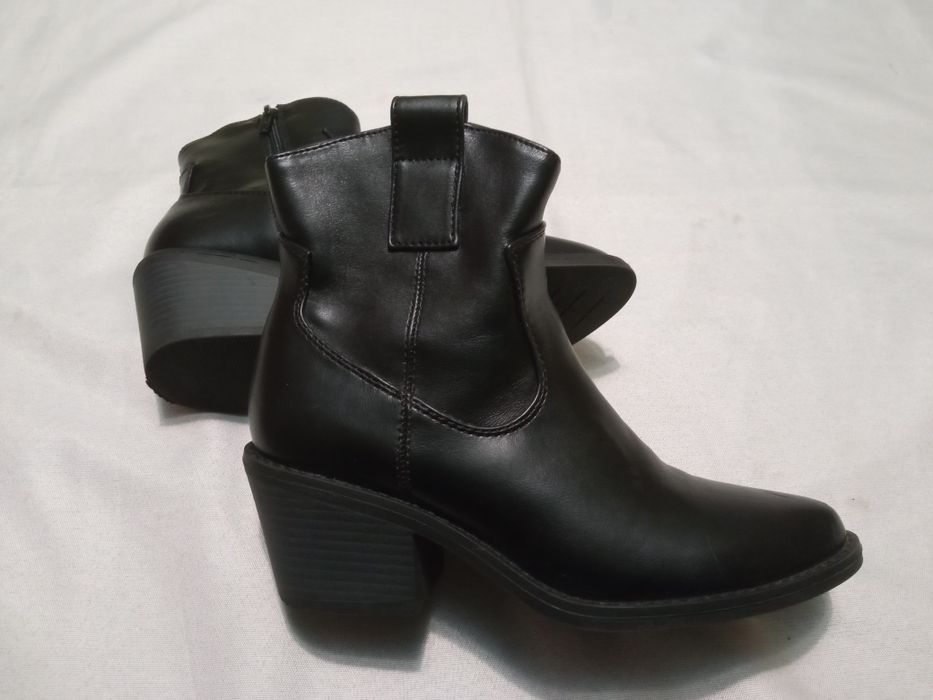 Krótkie kozaczki damskie czarne 37