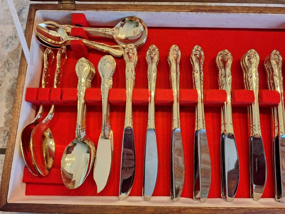 Faqueiro banhado a ouro 24k e Conjunto para Torta