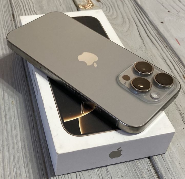 Майже новий IPhone 16 Pro 128 Natural Titanium Гарантія Магазин+обмін