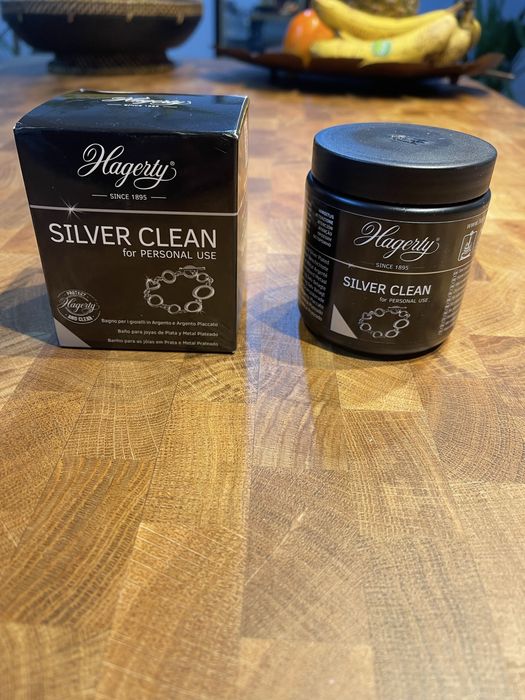 Limpeza  para as joias em prata e metal prateado liquido