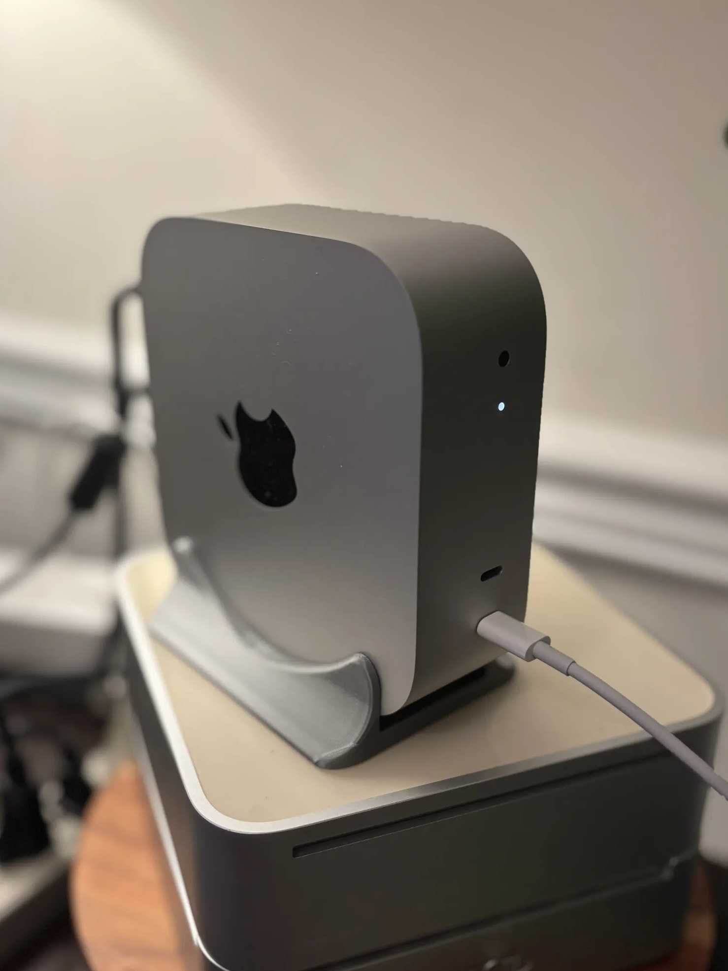 Вертикальна підставка для Mac Mini M4 / кріплення під стіл / райзер