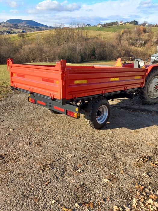 Przyczepa jedno osiowa z kiprem