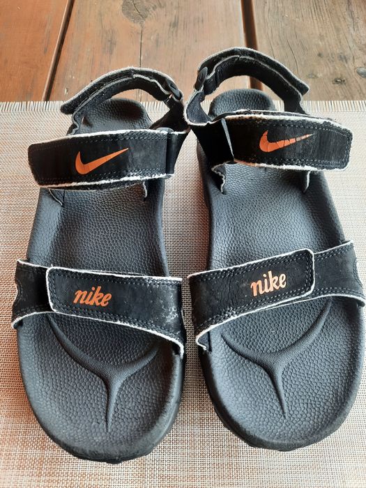 Sandały Nike 38,5