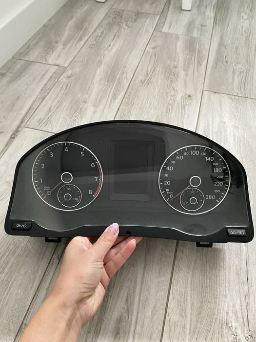 Licznik samochodowy vw scirocco 2.0 tsi