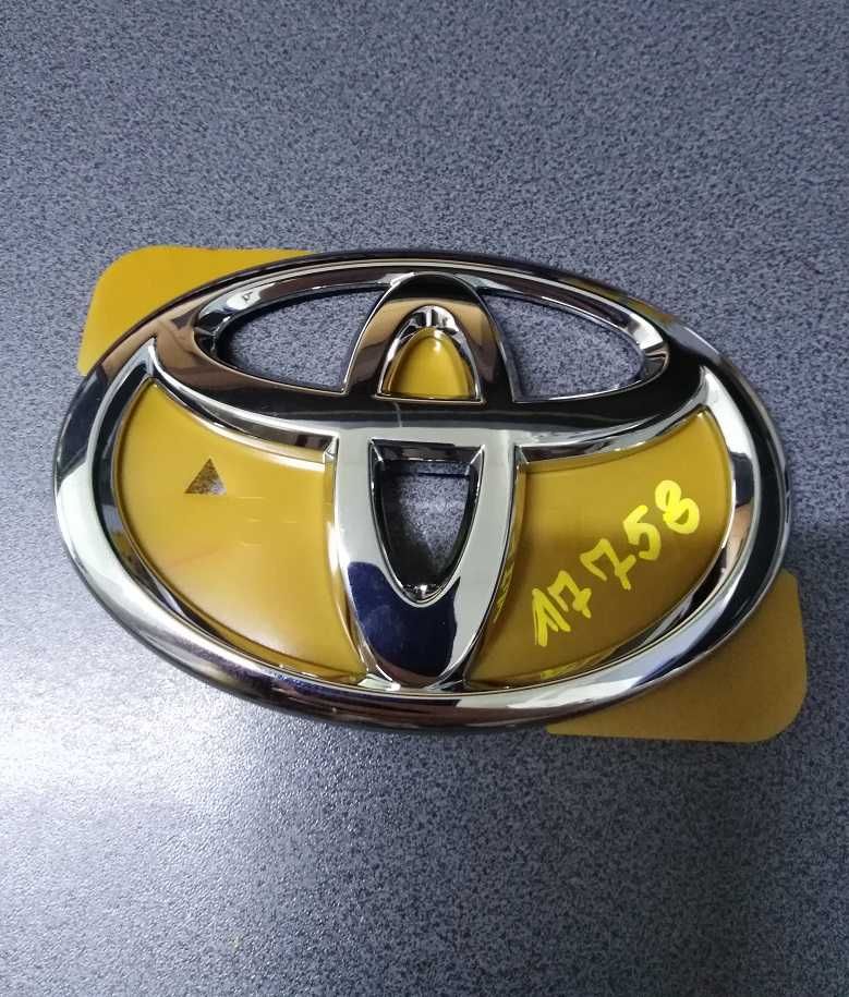 Toyota Avensis Emblemat