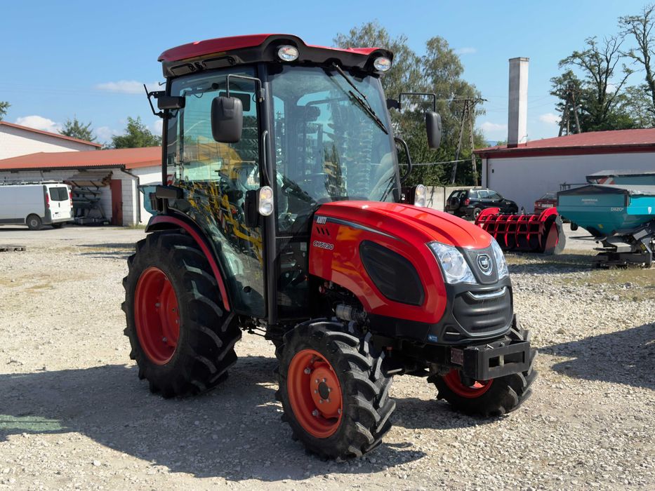 Ciągnik Sadowniczy/Komunalny Kioti CK5030 CH 50KM