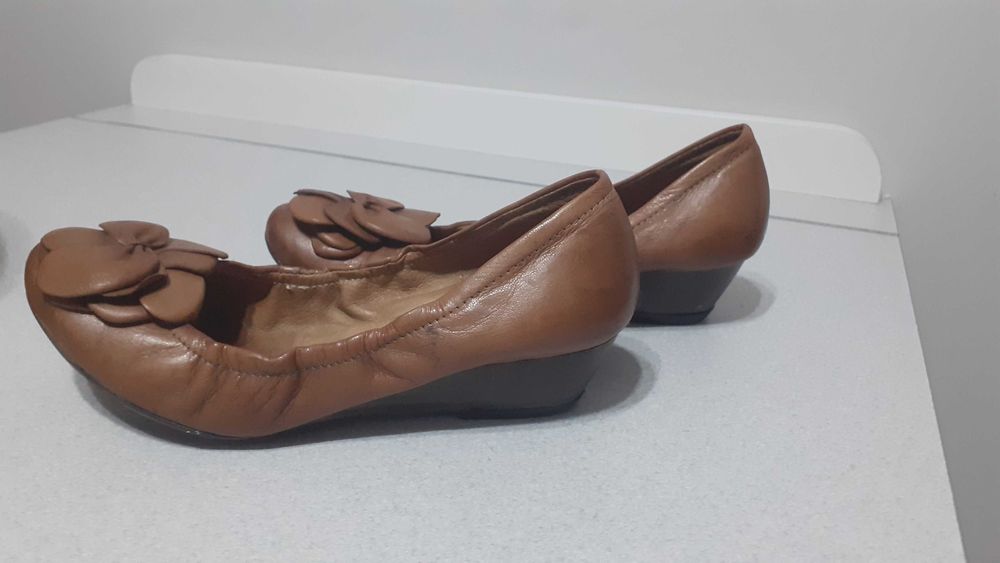 Baleriny na koturnie Ryłko 38