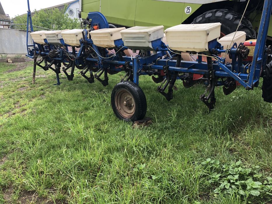 Продам сівалку Червона зірка УПС 8