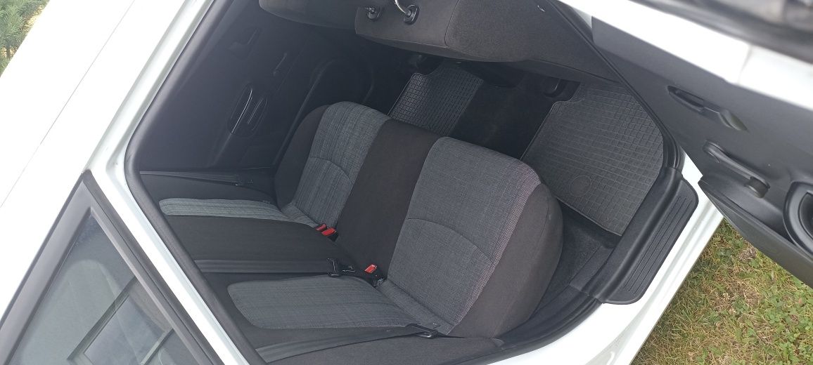 Kia cee'd 2011 1.6 115 km diesel