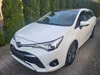 Toyota Avensis samochod osobowy