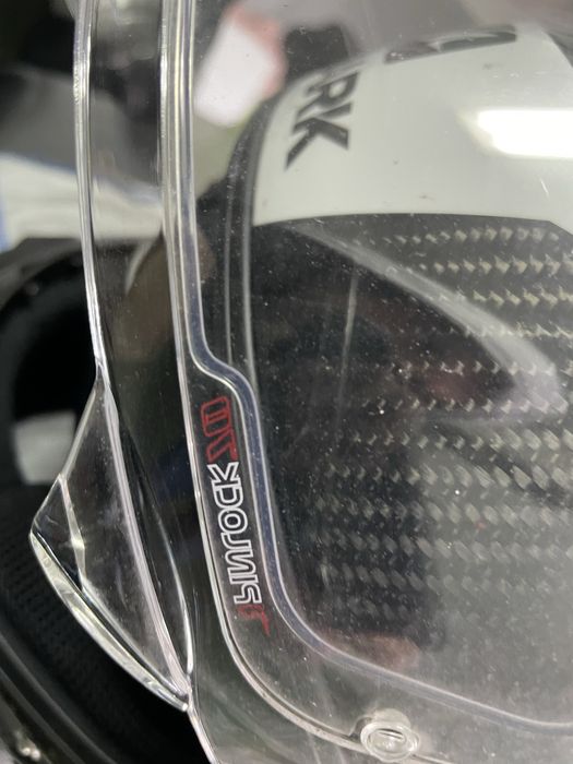 Capacete SHARK carbono