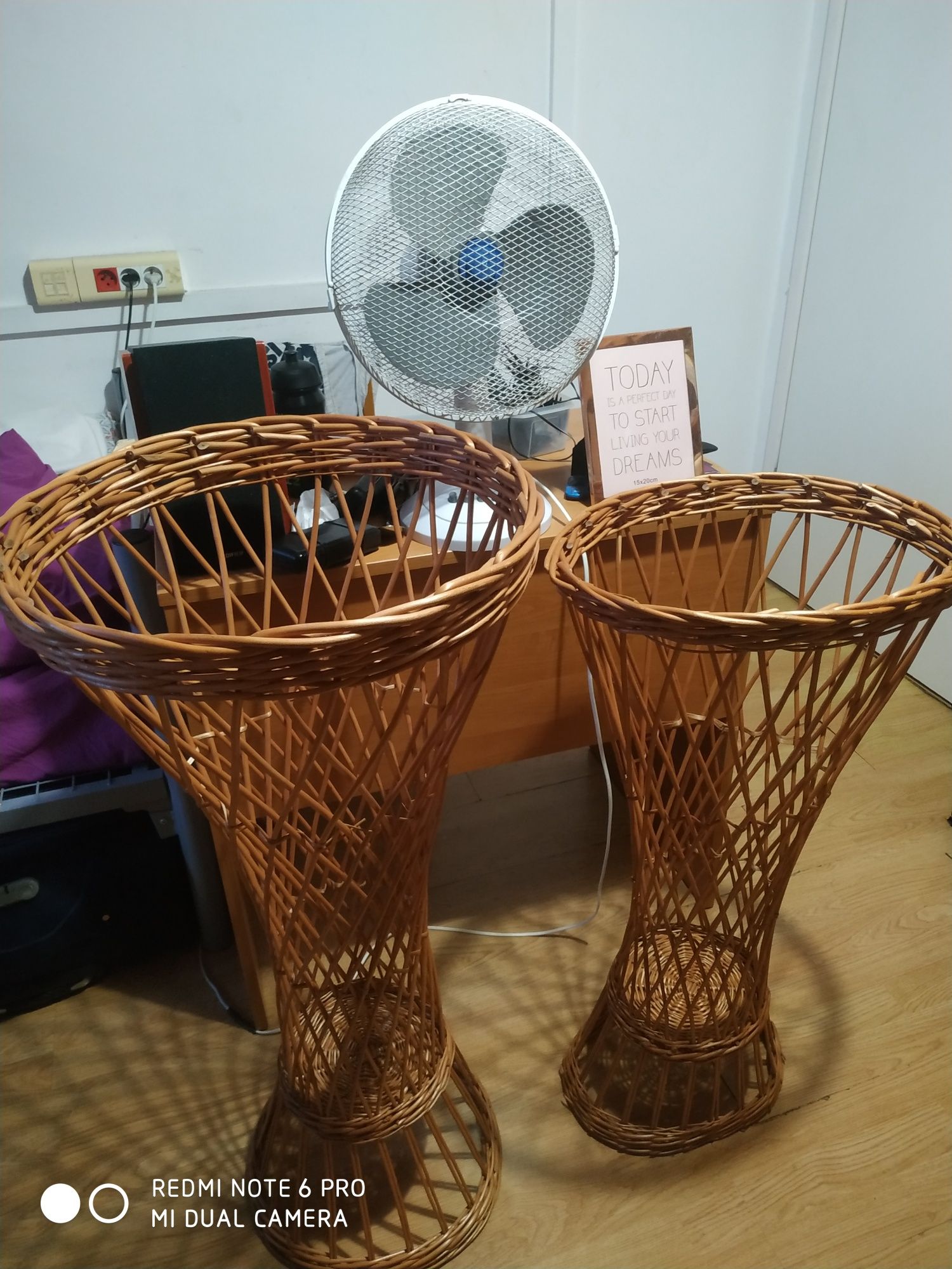 Kwietnik wiklinowy rattanowy (Wicker rattan flower stand)