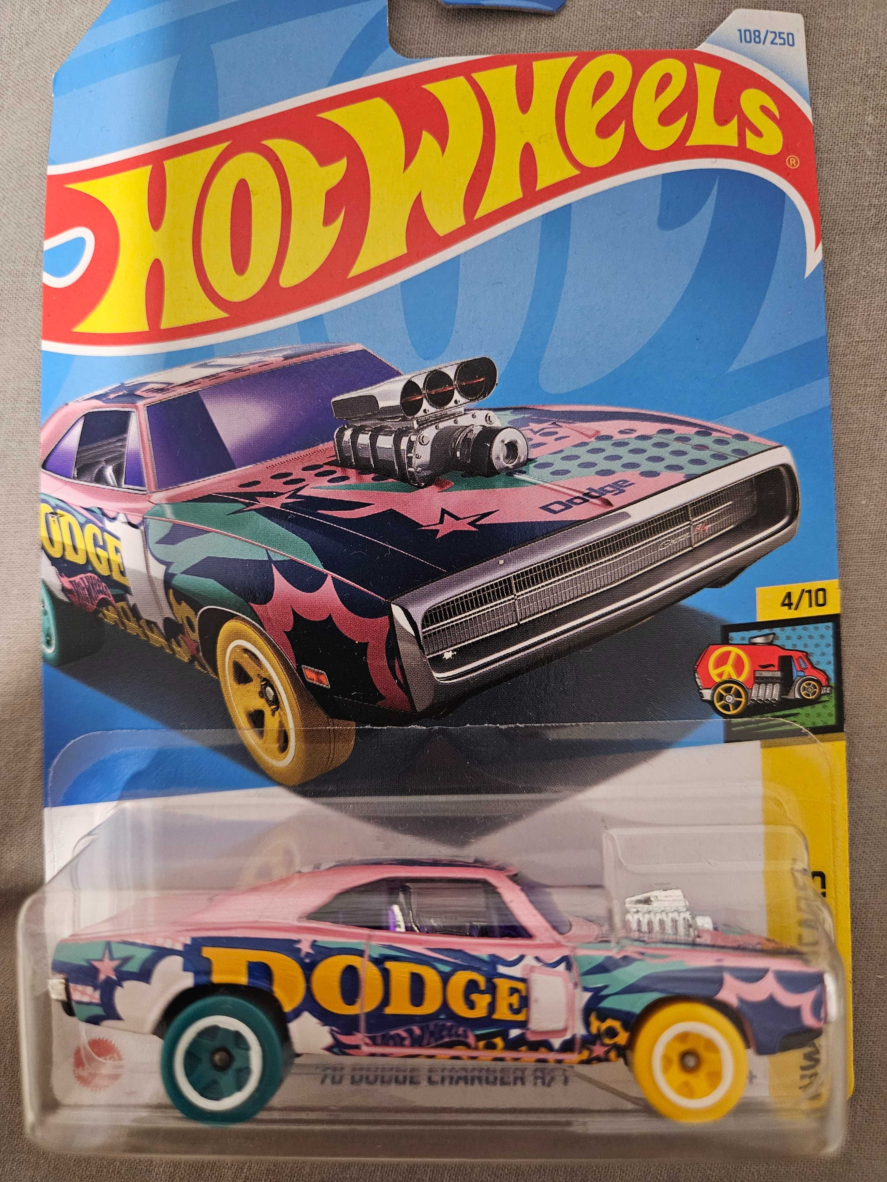 HOT WHEELS • 70 Dodge Charger R/T