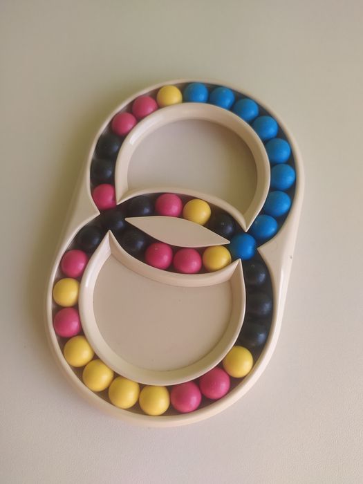 Hungarian Rings - Gra retro, łamigłówka z 1982