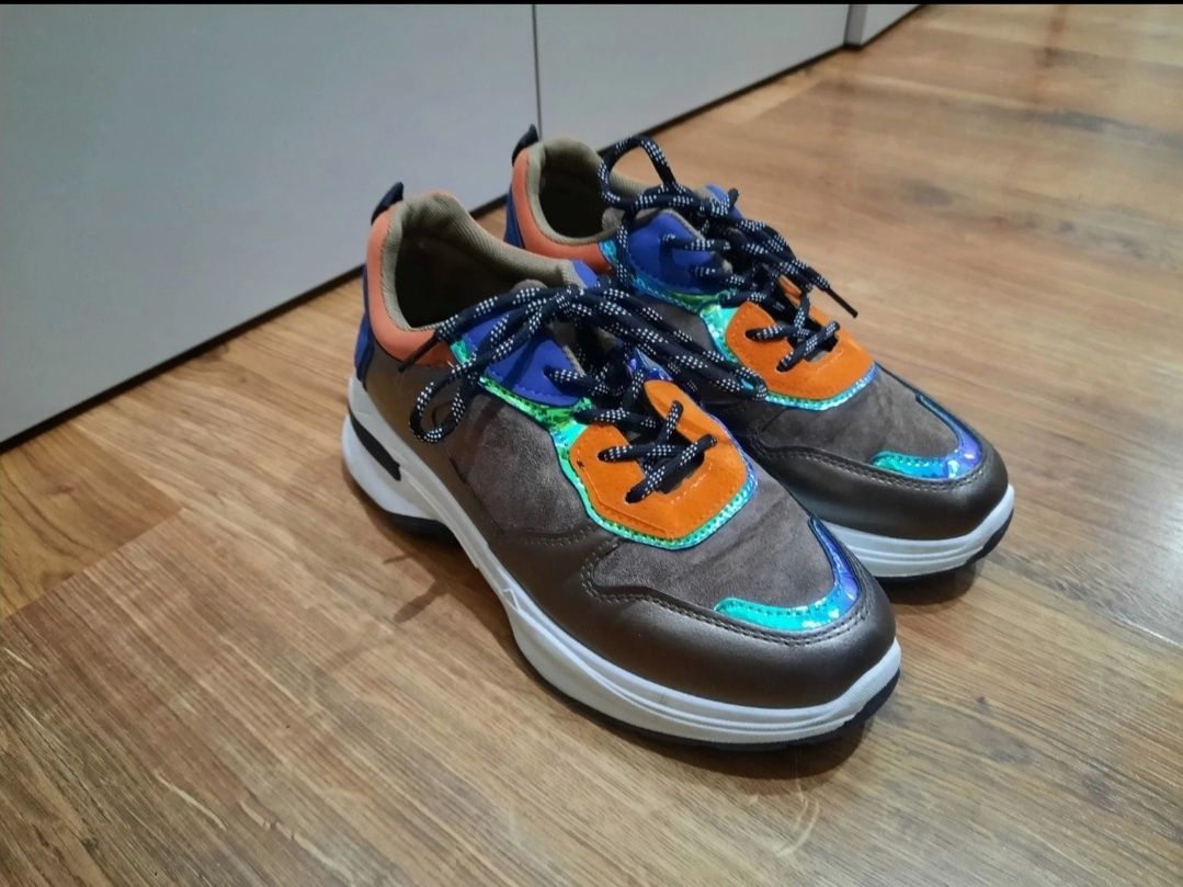 Sneakersy rozm.40