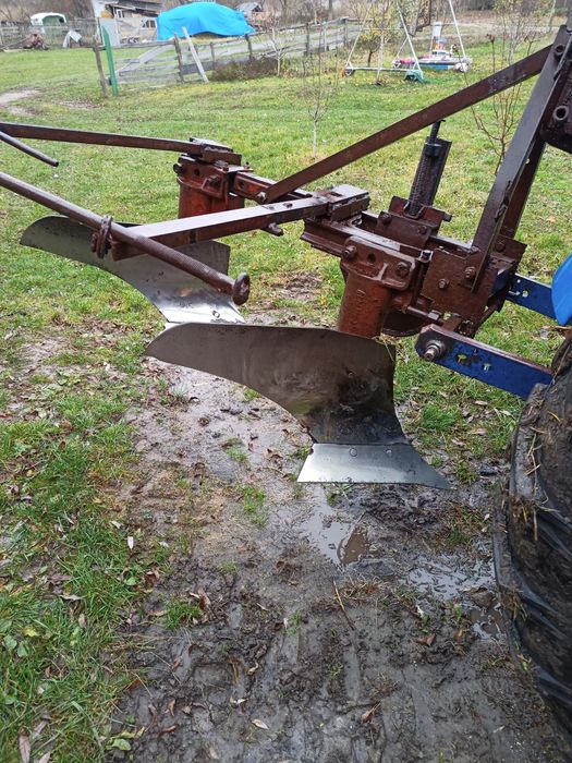 Продам плуг 2-25