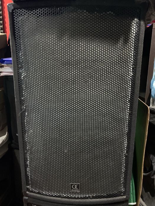 PA Audiophony (mesa de mistura e 2 colunas adicionais)