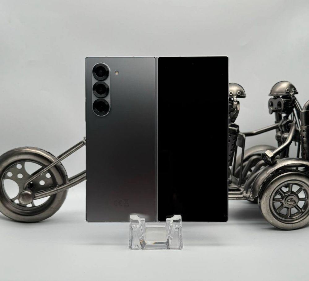 Найкрашій смартфон Samsung Galaxy Z Fold 6 12/256