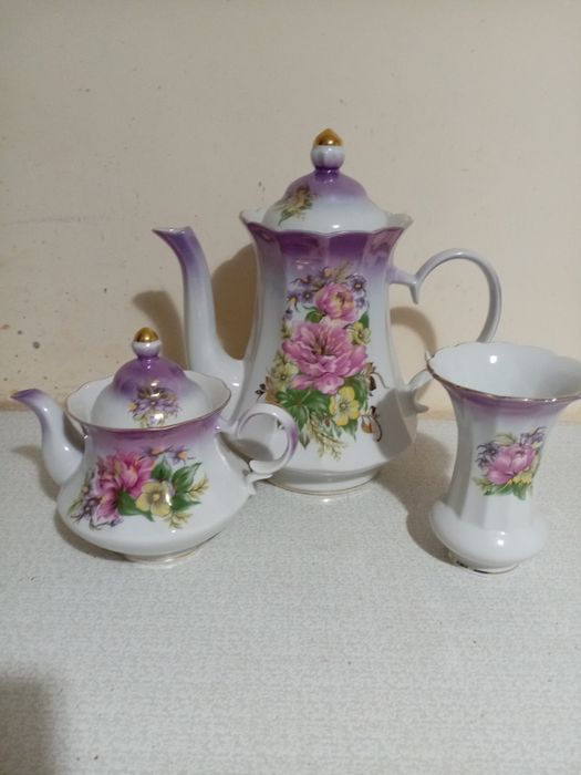 Стеклянная и фарфоровая посуда