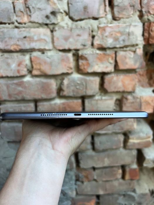 ipad 7 32gb WI-FI