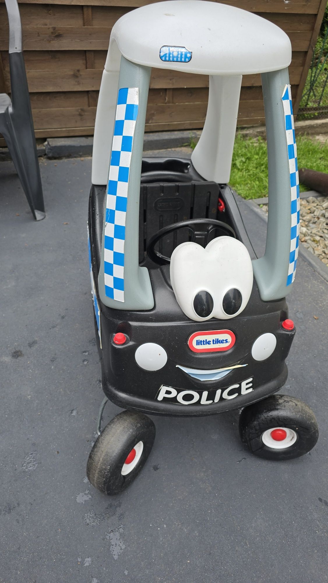 Jeździk policyjny Little Tikes WYJMOWANA PODŁOGA
