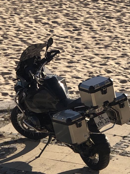 BMW GSA 1200 triple black